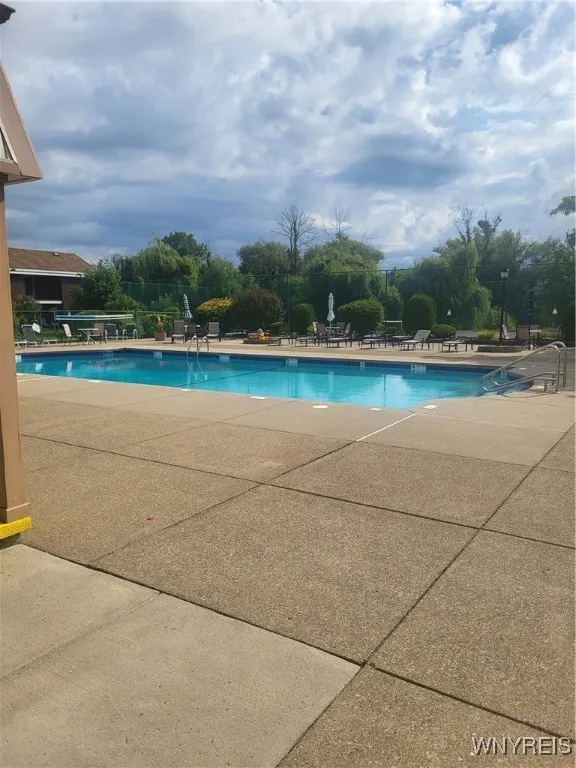 75 Greenwich Drive 1, Amherst, New York 14228, Amherst, New York 14228, 1 Bedroom Bedrooms, 5 Rooms Rooms,1 BathroomBathrooms,Residential,For Sale,75 Greenwich Drive 1, Amherst, New York 14228,B1633091