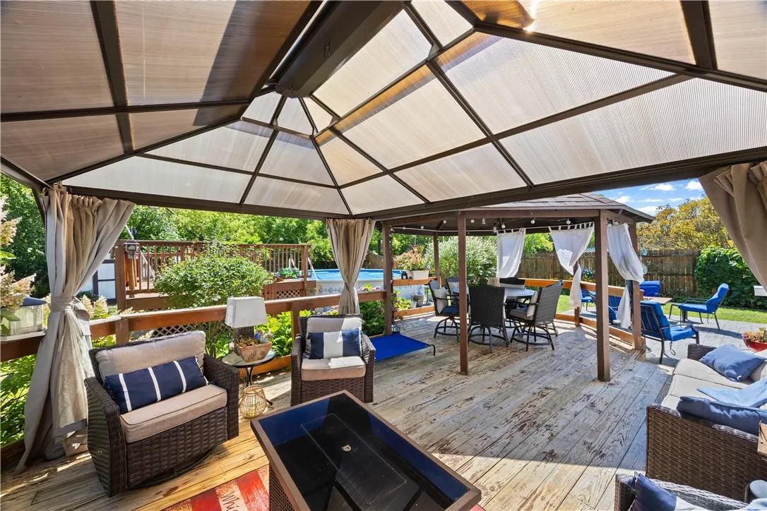 329 Widgedon Lndg, Greece, New York 14468, Greece, New York 14468, 3 Bedrooms Bedrooms, 6 Rooms Rooms,1 BathroomBathrooms,Residential,For Sale,329 Widgedon Lndg, Greece, New York 14468,R1632444