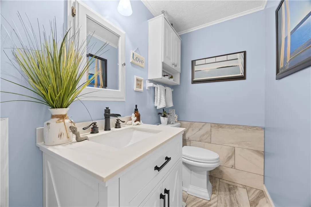 329 Widgedon Lndg, Greece, New York 14468, Greece, New York 14468, 3 Bedrooms Bedrooms, 6 Rooms Rooms,1 BathroomBathrooms,Residential,For Sale,329 Widgedon Lndg, Greece, New York 14468,R1632444
