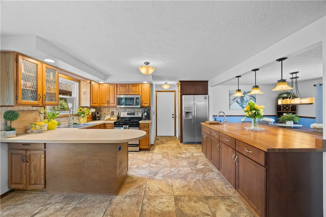 329 Widgedon Lndg, Greece, New York 14468, Greece, New York 14468, 3 Bedrooms Bedrooms, 6 Rooms Rooms,1 BathroomBathrooms,Residential,For Sale,329 Widgedon Lndg, Greece, New York 14468,R1632444