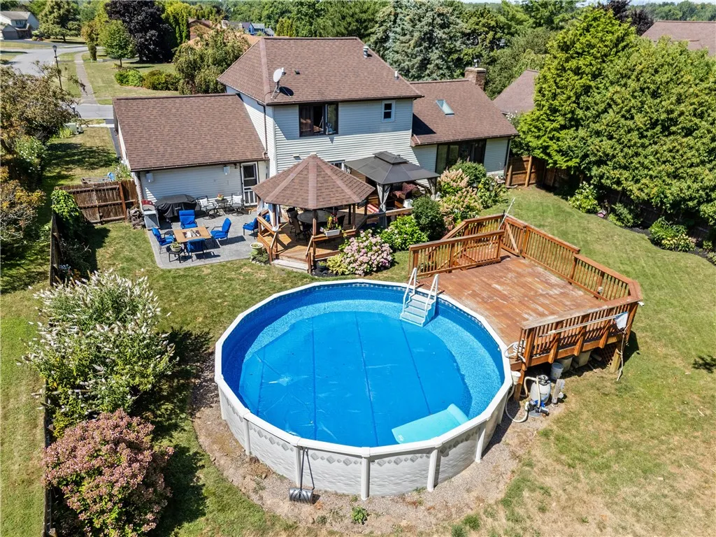 329 Widgedon Lndg, Greece, New York 14468, Greece, New York 14468, 3 Bedrooms Bedrooms, 6 Rooms Rooms,1 BathroomBathrooms,Residential,For Sale,329 Widgedon Lndg, Greece, New York 14468,R1632444