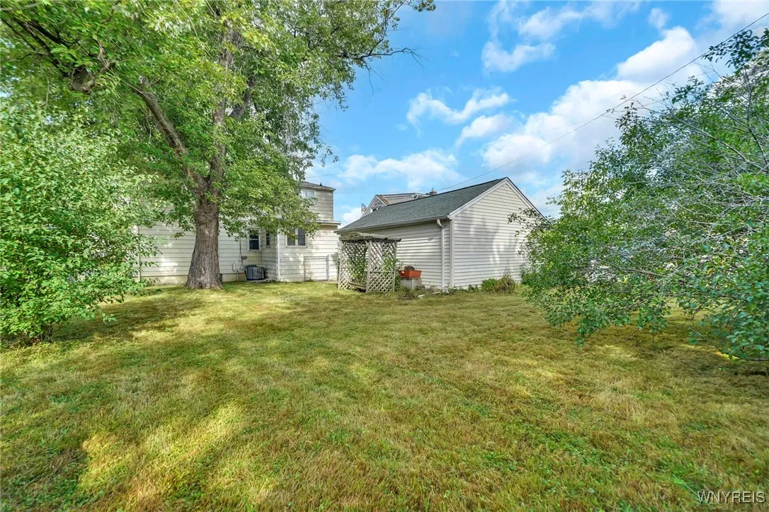 103 Chaplin Drive, Tonawanda, New York 14223, Tonawanda, New York 14223, 3 Bedrooms Bedrooms, 7 Rooms Rooms,2 BathroomsBathrooms,Residential,For Sale,103 Chaplin Drive, Tonawanda, New York 14223,0,B1633209