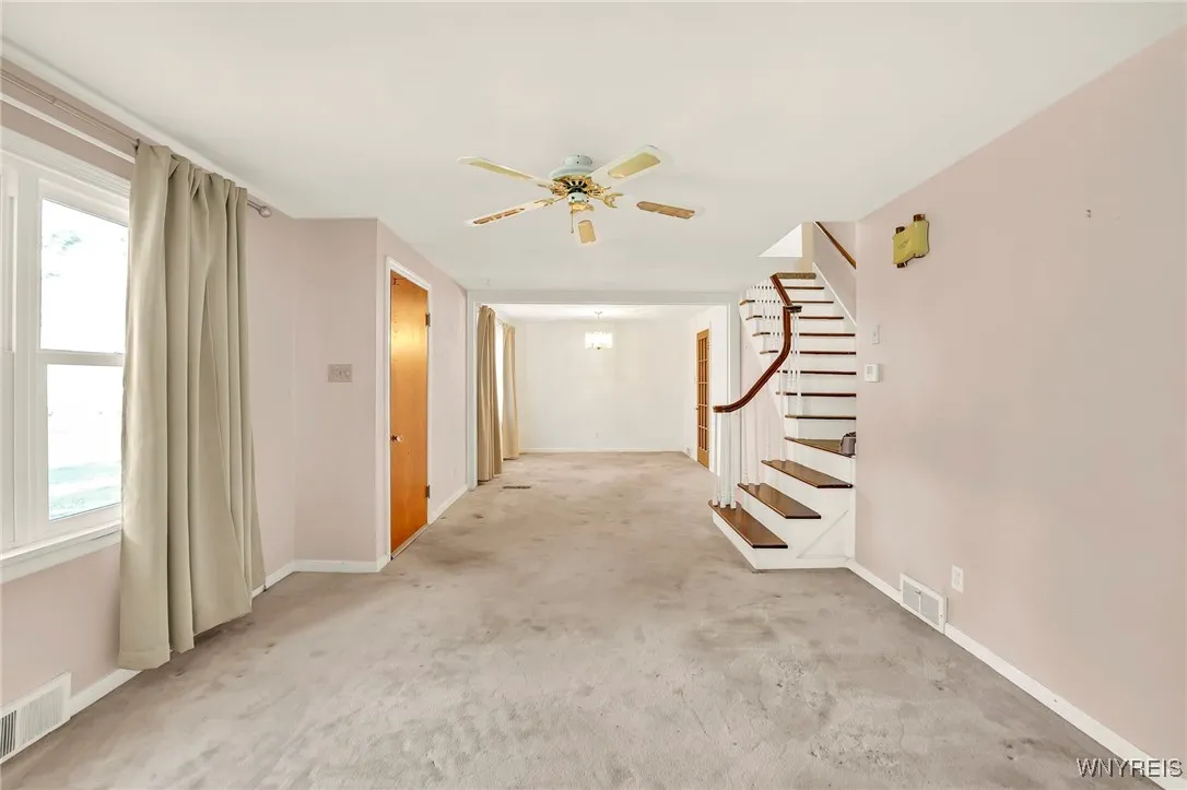 103 Chaplin Drive, Tonawanda, New York 14223, Tonawanda, New York 14223, 3 Bedrooms Bedrooms, 7 Rooms Rooms,2 BathroomsBathrooms,Residential,For Sale,103 Chaplin Drive, Tonawanda, New York 14223,0,B1633209