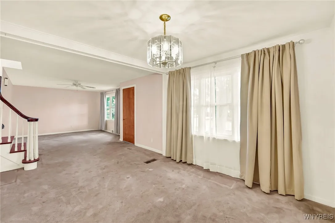103 Chaplin Drive, Tonawanda, New York 14223, Tonawanda, New York 14223, 3 Bedrooms Bedrooms, 7 Rooms Rooms,2 BathroomsBathrooms,Residential,For Sale,103 Chaplin Drive, Tonawanda, New York 14223,0,B1633209