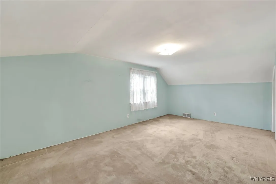 103 Chaplin Drive, Tonawanda, New York 14223, Tonawanda, New York 14223, 3 Bedrooms Bedrooms, 7 Rooms Rooms,2 BathroomsBathrooms,Residential,For Sale,103 Chaplin Drive, Tonawanda, New York 14223,0,B1633209