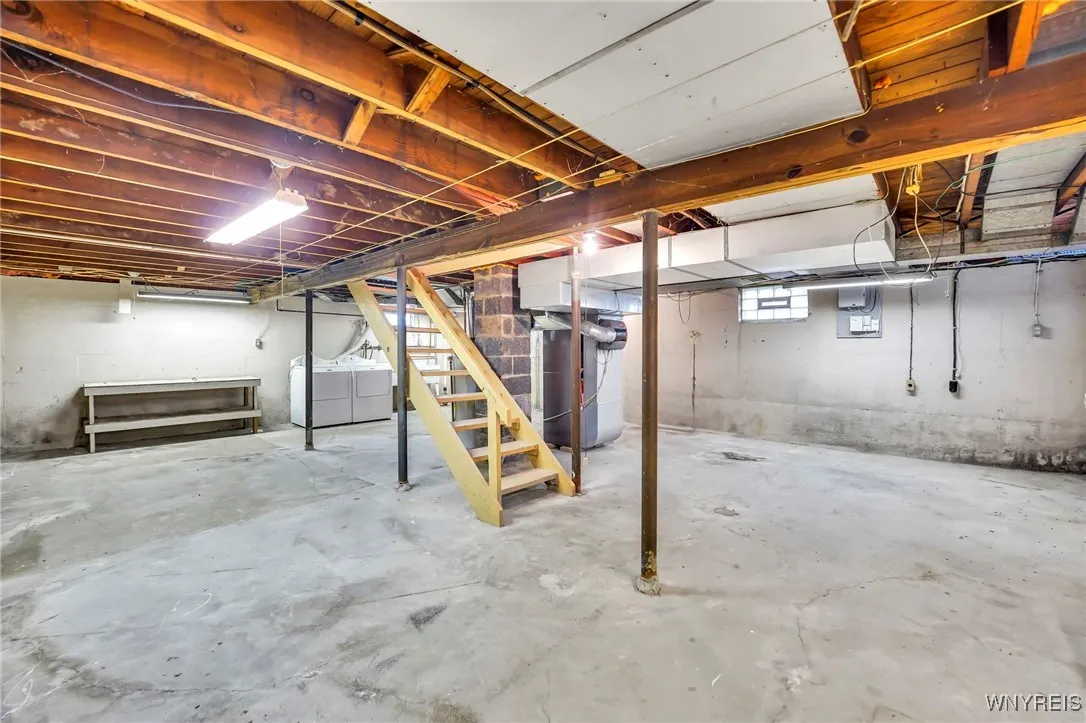 103 Chaplin Drive, Tonawanda, New York 14223, Tonawanda, New York 14223, 3 Bedrooms Bedrooms, 7 Rooms Rooms,2 BathroomsBathrooms,Residential,For Sale,103 Chaplin Drive, Tonawanda, New York 14223,0,B1633209