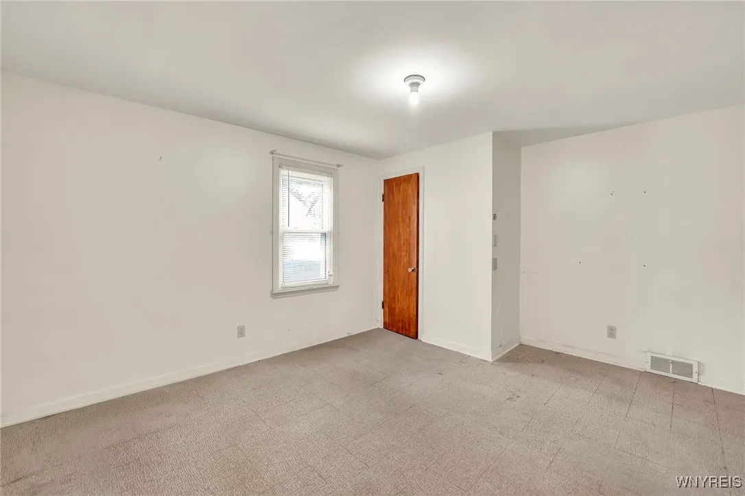 103 Chaplin Drive, Tonawanda, New York 14223, Tonawanda, New York 14223, 3 Bedrooms Bedrooms, 7 Rooms Rooms,2 BathroomsBathrooms,Residential,For Sale,103 Chaplin Drive, Tonawanda, New York 14223,0,B1633209