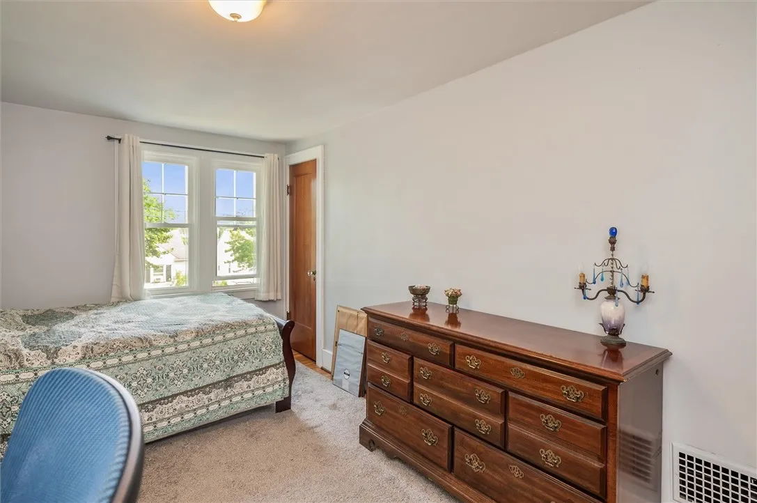 297 Spencer Road, Irondequoit, New York 14609, Irondequoit, New York 14609, 3 Bedrooms Bedrooms, 9 Rooms Rooms,1 BathroomBathrooms,Residential Lease,For Rent,297 Spencer Road, Irondequoit, New York 14609,R1633367