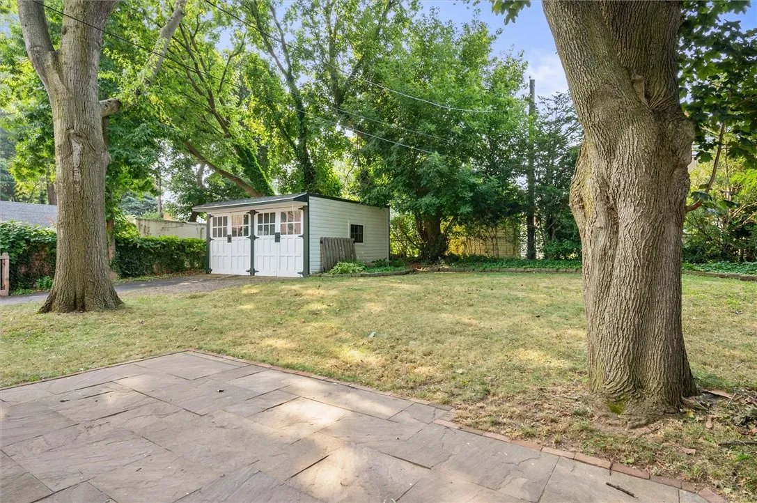 297 Spencer Road, Irondequoit, New York 14609, Irondequoit, New York 14609, 3 Bedrooms Bedrooms, 9 Rooms Rooms,1 BathroomBathrooms,Residential Lease,For Rent,297 Spencer Road, Irondequoit, New York 14609,R1633367