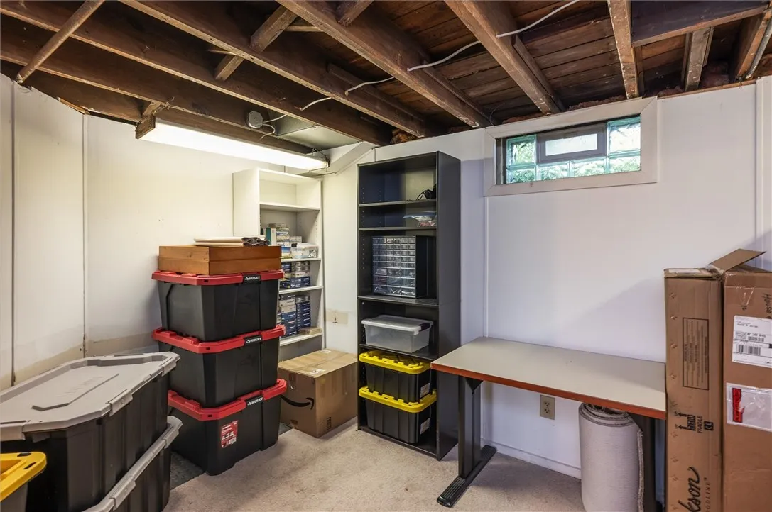 297 Spencer Road, Irondequoit, New York 14609, Irondequoit, New York 14609, 3 Bedrooms Bedrooms, 9 Rooms Rooms,1 BathroomBathrooms,Residential Lease,For Rent,297 Spencer Road, Irondequoit, New York 14609,R1633367