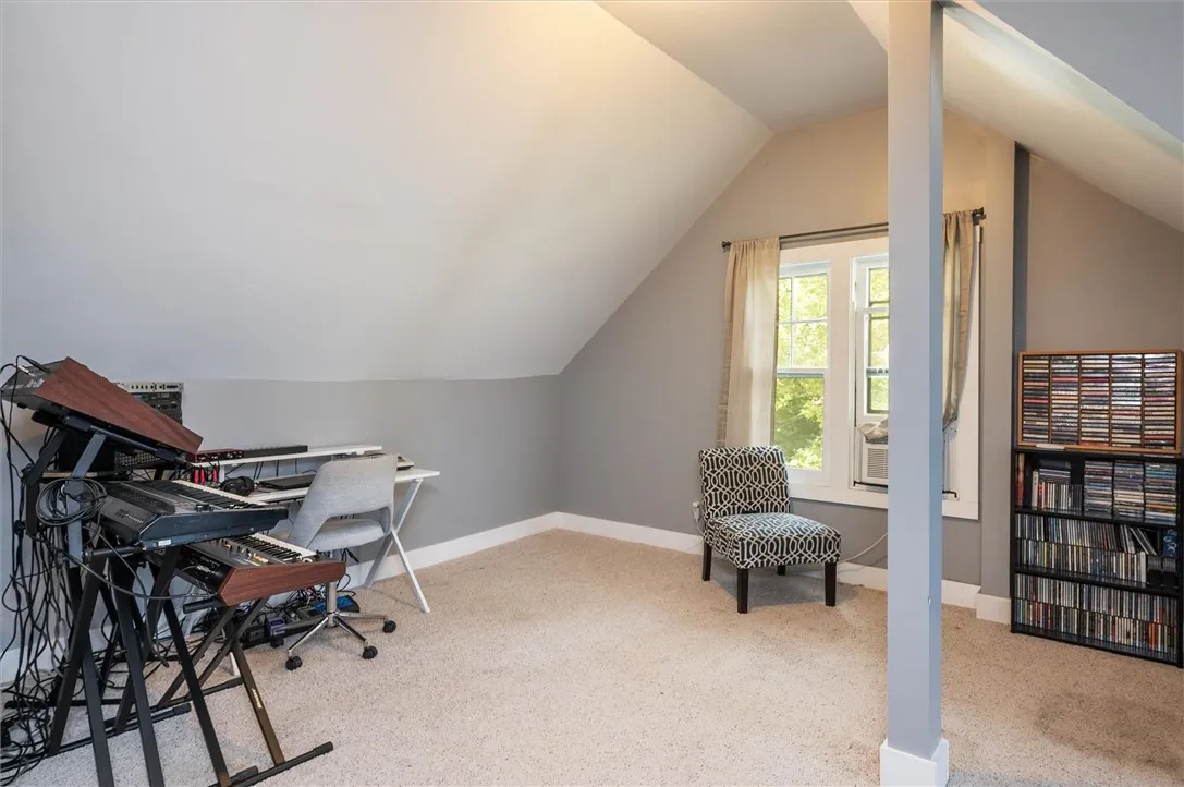297 Spencer Road, Irondequoit, New York 14609, Irondequoit, New York 14609, 3 Bedrooms Bedrooms, 9 Rooms Rooms,1 BathroomBathrooms,Residential Lease,For Rent,297 Spencer Road, Irondequoit, New York 14609,R1633367