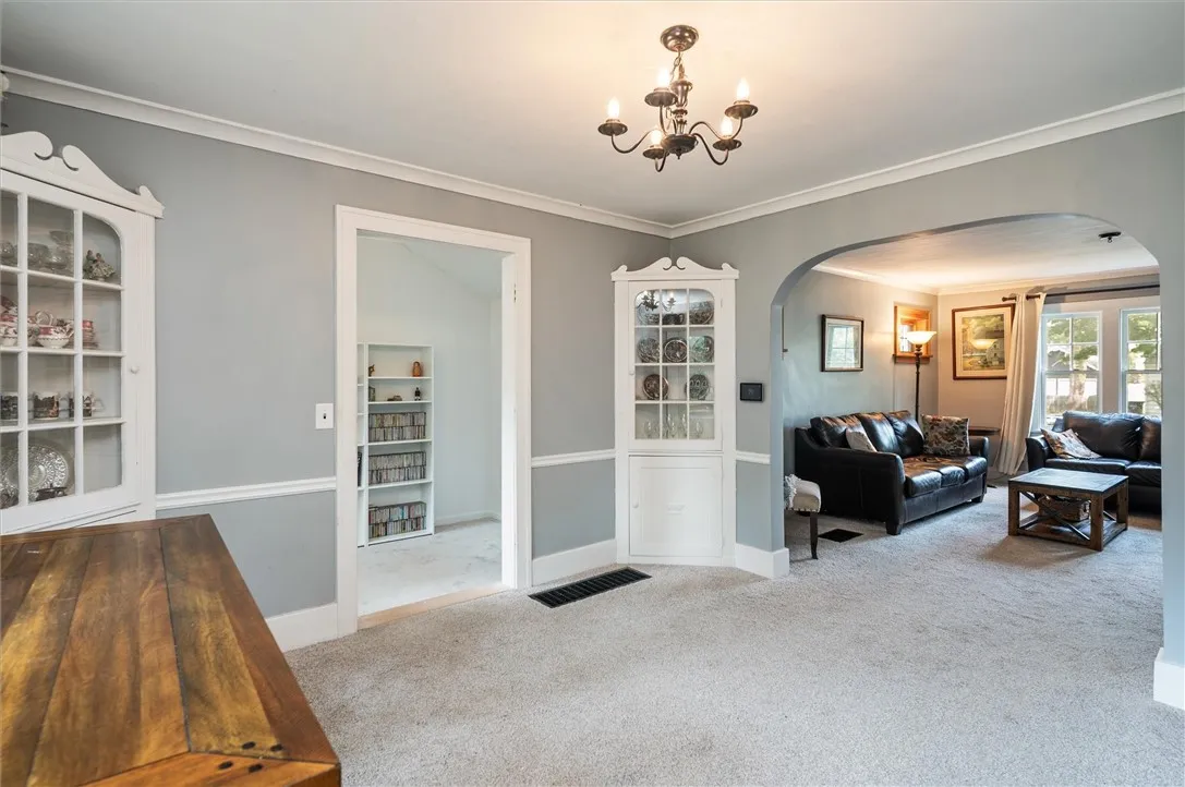 297 Spencer Road, Irondequoit, New York 14609, Irondequoit, New York 14609, 3 Bedrooms Bedrooms, 9 Rooms Rooms,1 BathroomBathrooms,Residential Lease,For Rent,297 Spencer Road, Irondequoit, New York 14609,R1633367