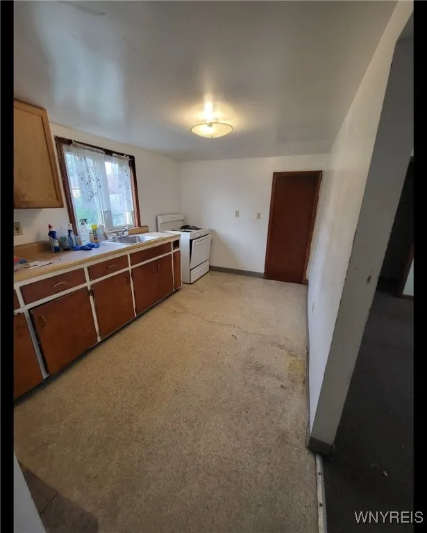 1511 17th Street, Niagara Falls, New York 14305, Niagara Falls, New York 14305, 3 Bedrooms Bedrooms, ,2 BathroomsBathrooms,Residential,For Sale,1511 17th Street, Niagara Falls, New York 14305,B1633368