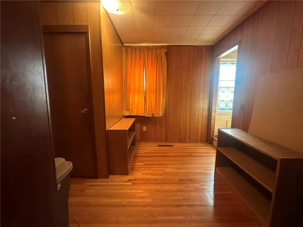 38 Sobieski Street, Rochester, New York 14621, Rochester, New York 14621, 4 Bedrooms Bedrooms, 7 Rooms Rooms,1 BathroomBathrooms,Residential,For Sale,38 Sobieski Street, Rochester, New York 14621,R1633370
