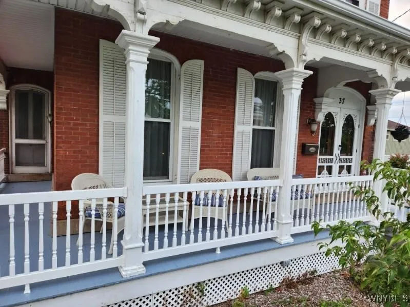 For your porch sitting hobby
