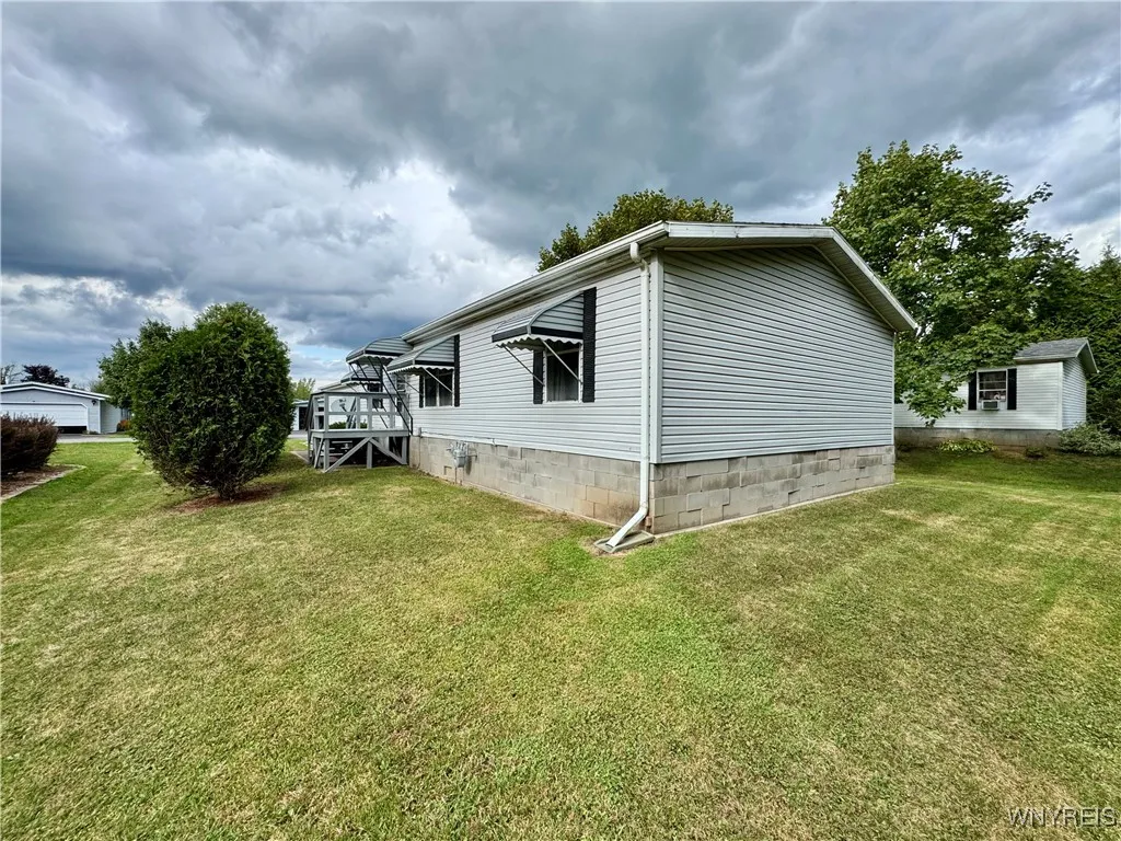 6250 Corwin, Newfane, New York 14108, Newfane, New York 14108, 3 Bedrooms Bedrooms, 8 Rooms Rooms,2 BathroomsBathrooms,Residential,For Sale,6250 Corwin, Newfane, New York 14108,B1633376