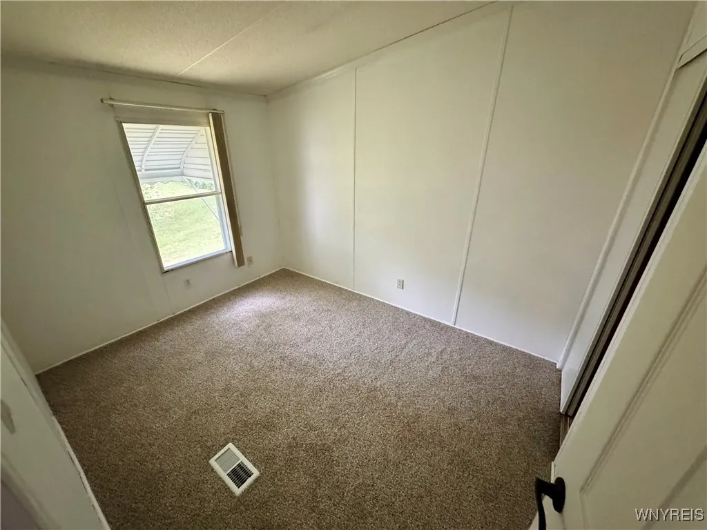 6250 Corwin, Newfane, New York 14108, Newfane, New York 14108, 3 Bedrooms Bedrooms, 8 Rooms Rooms,2 BathroomsBathrooms,Residential,For Sale,6250 Corwin, Newfane, New York 14108,B1633376