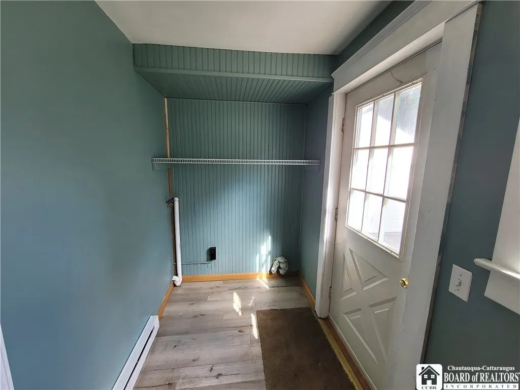 24 Meadow Lane, Jamestown, New York 14701, Jamestown, New York 14701, 3 Bedrooms Bedrooms, 8 Rooms Rooms,2 BathroomsBathrooms,Residential,For Sale,24 Meadow Lane, Jamestown, New York 14701,R1633375