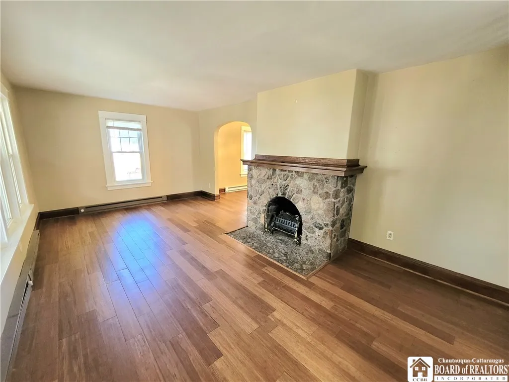 24 Meadow Lane, Jamestown, New York 14701, Jamestown, New York 14701, 3 Bedrooms Bedrooms, 8 Rooms Rooms,2 BathroomsBathrooms,Residential,For Sale,24 Meadow Lane, Jamestown, New York 14701,R1633375