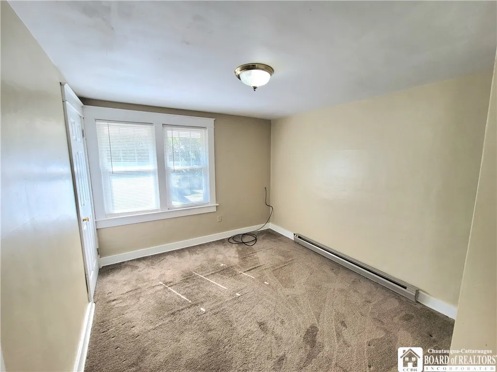 24 Meadow Lane, Jamestown, New York 14701, Jamestown, New York 14701, 3 Bedrooms Bedrooms, 8 Rooms Rooms,2 BathroomsBathrooms,Residential,For Sale,24 Meadow Lane, Jamestown, New York 14701,R1633375
