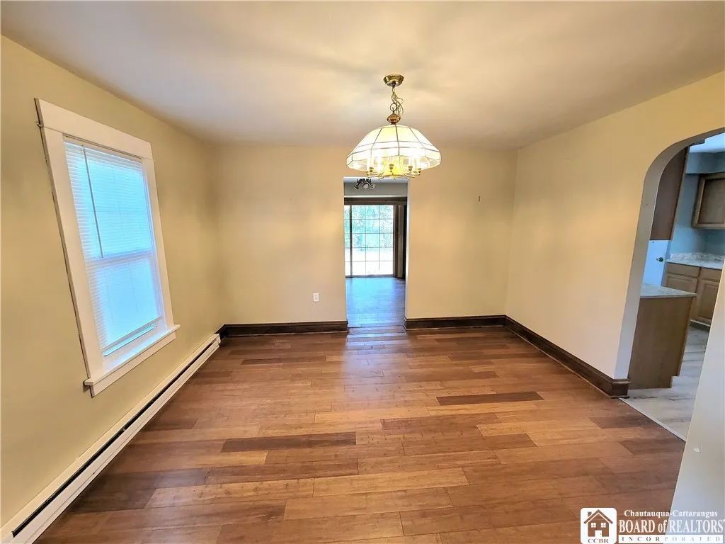24 Meadow Lane, Jamestown, New York 14701, Jamestown, New York 14701, 3 Bedrooms Bedrooms, 8 Rooms Rooms,2 BathroomsBathrooms,Residential,For Sale,24 Meadow Lane, Jamestown, New York 14701,R1633375