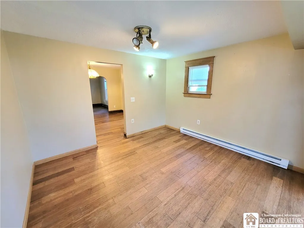 24 Meadow Lane, Jamestown, New York 14701, Jamestown, New York 14701, 3 Bedrooms Bedrooms, 8 Rooms Rooms,2 BathroomsBathrooms,Residential,For Sale,24 Meadow Lane, Jamestown, New York 14701,R1633375