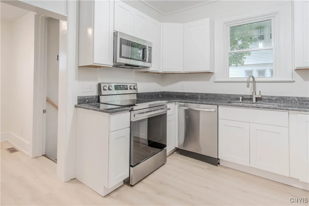 115 California Avenue, Watertown City, New York 13, Watertown City, New York 13601, 3 Bedrooms Bedrooms, 9 Rooms Rooms,2 BathroomsBathrooms,Residential,For Sale,115 California Avenue, Watertown City, New York 13,S1627616