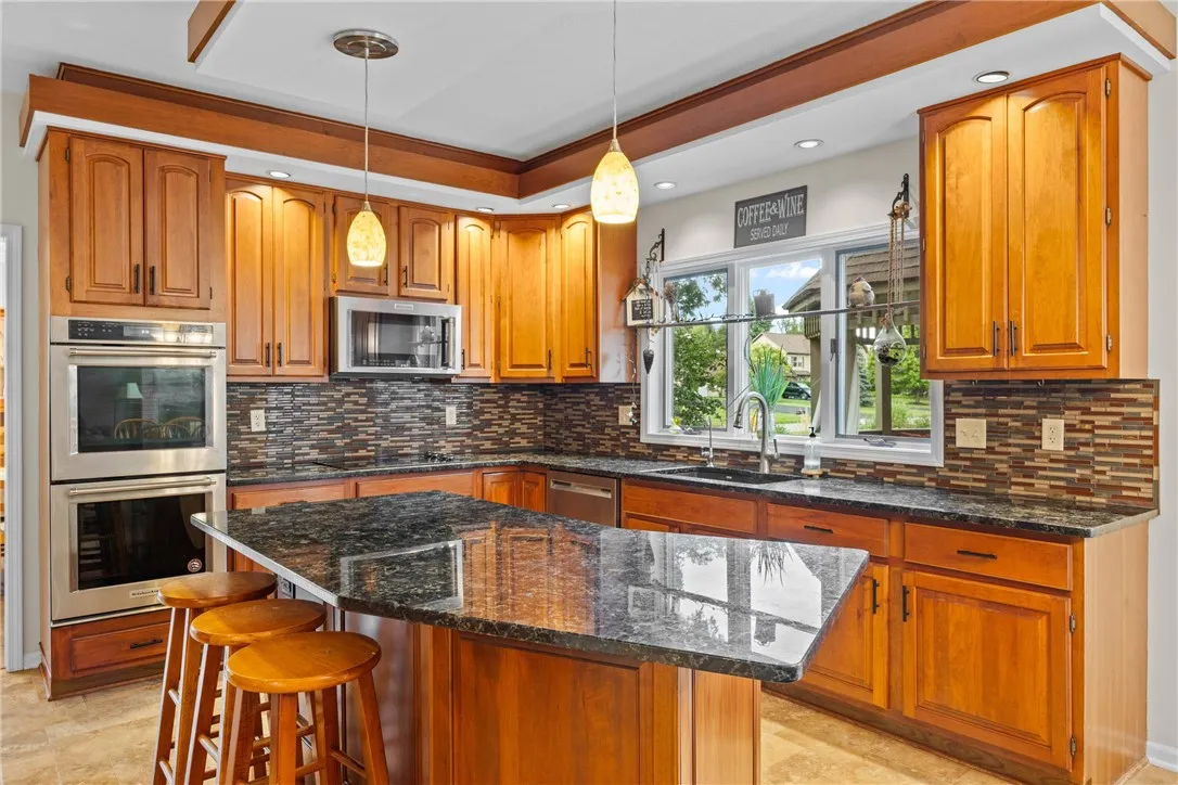 1 Perriwinkle Way, Penfield, New York 14580, Penfield, New York 14580, 5 Bedrooms Bedrooms, 13 Rooms Rooms,3 BathroomsBathrooms,Residential,For Sale,1 Perriwinkle Way, Penfield, New York 14580,R1632682