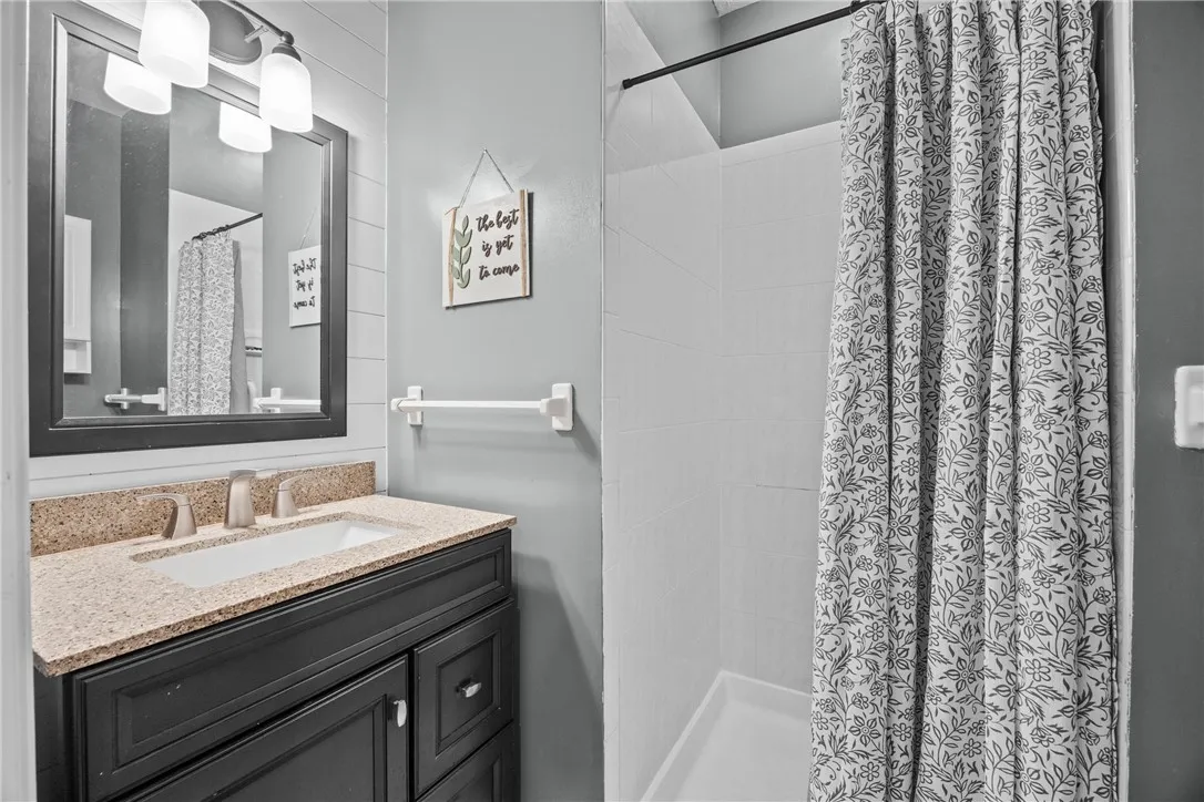 FIRST FLOOR FULL BATH