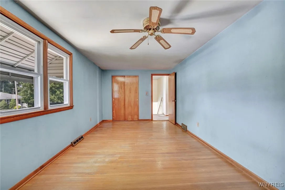 54 Southgate Drive, West Seneca, New York 14224, West Seneca, New York 14224, 5 Bedrooms Bedrooms, 10 Rooms Rooms,1 BathroomBathrooms,Residential,For Sale,54 Southgate Drive, West Seneca, New York 14224,B1633384