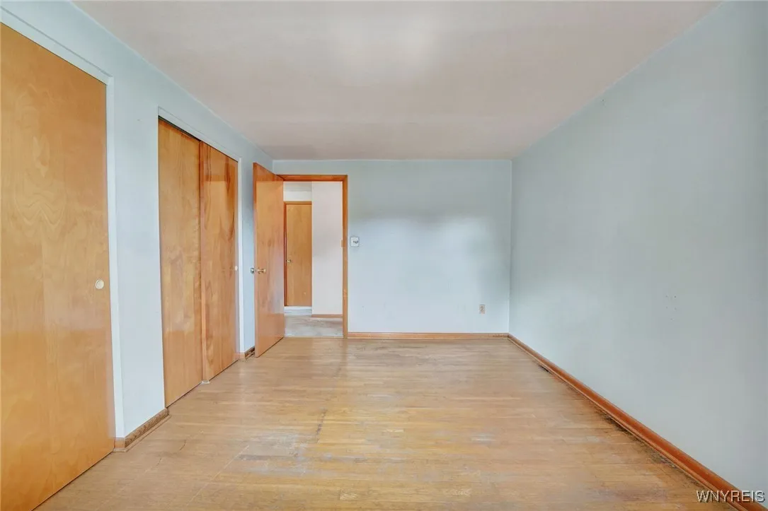 54 Southgate Drive, West Seneca, New York 14224, West Seneca, New York 14224, 5 Bedrooms Bedrooms, 10 Rooms Rooms,1 BathroomBathrooms,Residential,For Sale,54 Southgate Drive, West Seneca, New York 14224,B1633384