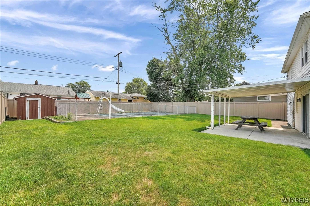 54 Southgate Drive, West Seneca, New York 14224, West Seneca, New York 14224, 5 Bedrooms Bedrooms, 10 Rooms Rooms,1 BathroomBathrooms,Residential,For Sale,54 Southgate Drive, West Seneca, New York 14224,B1633384