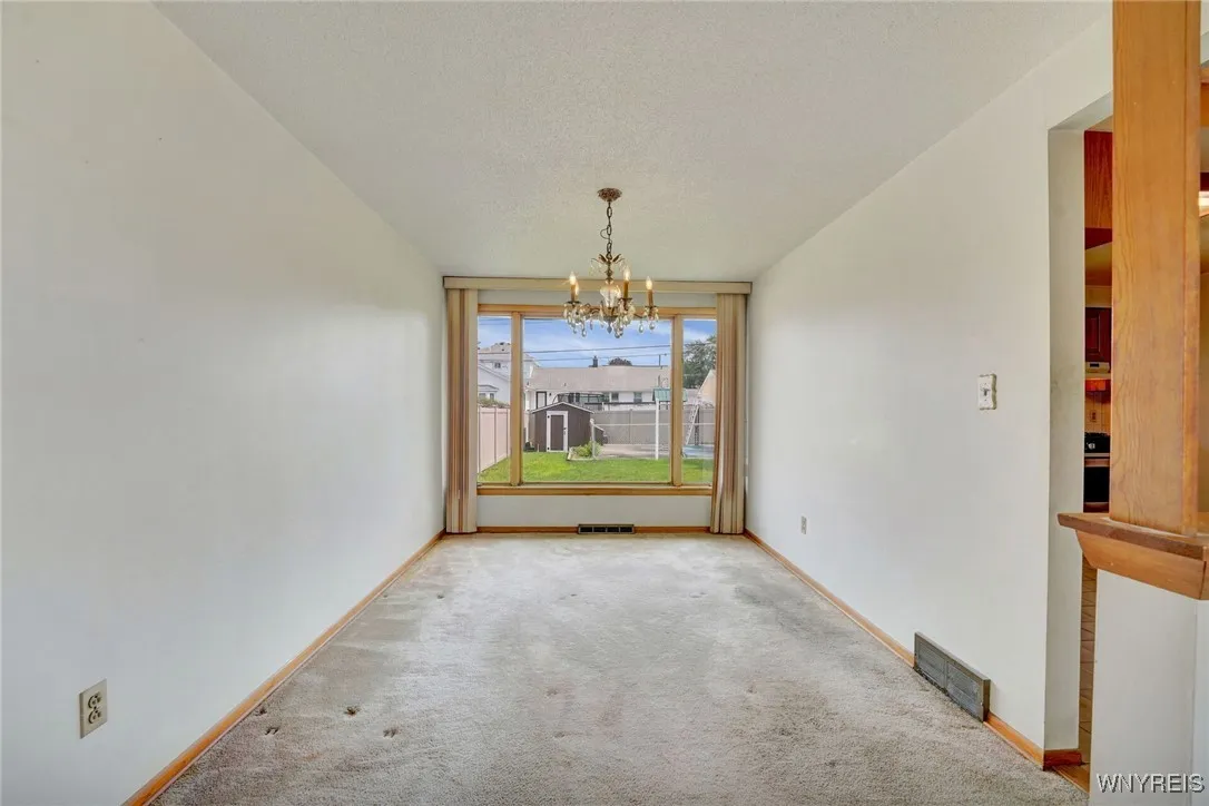 54 Southgate Drive, West Seneca, New York 14224, West Seneca, New York 14224, 5 Bedrooms Bedrooms, 10 Rooms Rooms,1 BathroomBathrooms,Residential,For Sale,54 Southgate Drive, West Seneca, New York 14224,B1633384