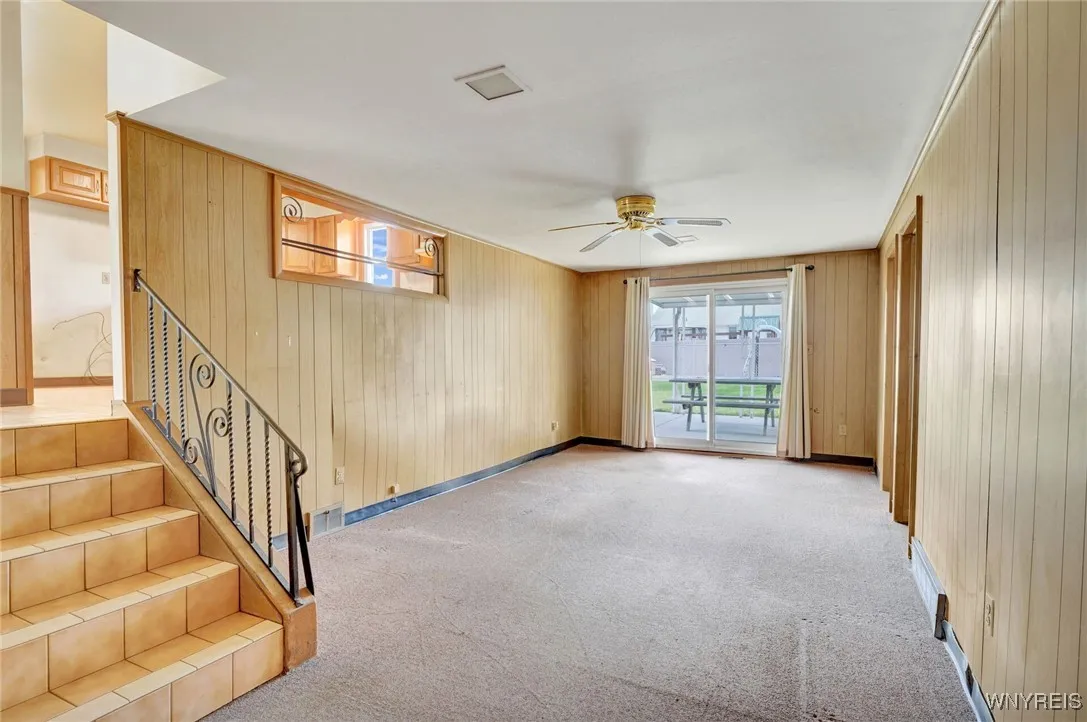 54 Southgate Drive, West Seneca, New York 14224, West Seneca, New York 14224, 5 Bedrooms Bedrooms, 10 Rooms Rooms,1 BathroomBathrooms,Residential,For Sale,54 Southgate Drive, West Seneca, New York 14224,B1633384
