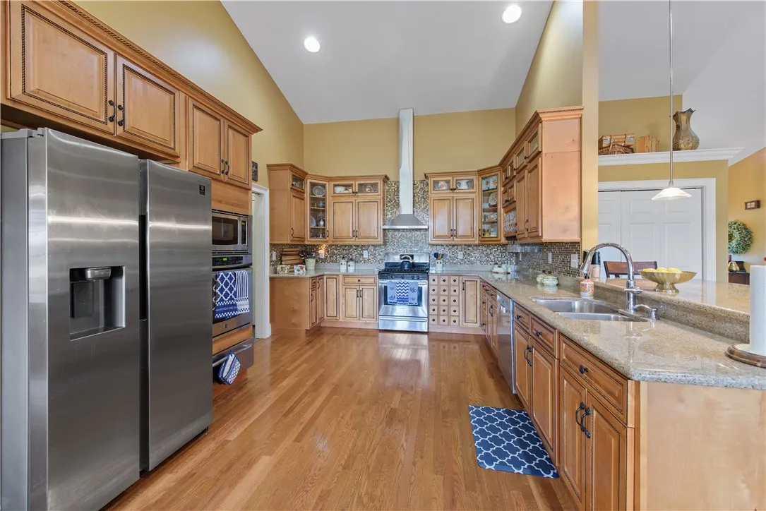 10 Valle Drive, Batavia, New York 14020, Batavia, New York 14020, 4 Bedrooms Bedrooms, 10 Rooms Rooms,3 BathroomsBathrooms,Residential,For Sale,10 Valle Drive, Batavia, New York 14020,R1631299