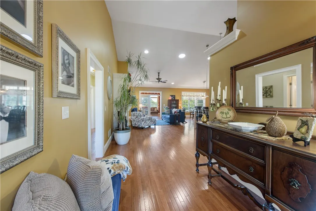 10 Valle Drive, Batavia, New York 14020, Batavia, New York 14020, 4 Bedrooms Bedrooms, 10 Rooms Rooms,3 BathroomsBathrooms,Residential,For Sale,10 Valle Drive, Batavia, New York 14020,R1631299