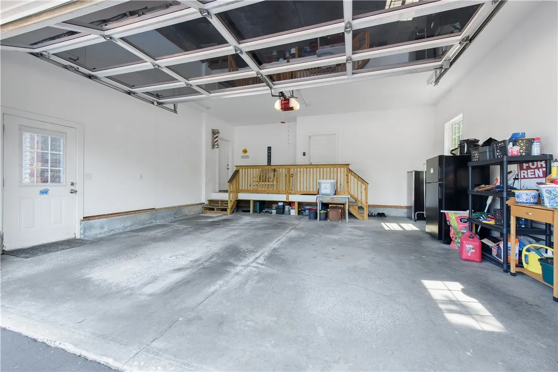 10 Valle Drive, Batavia, New York 14020, Batavia, New York 14020, 4 Bedrooms Bedrooms, 10 Rooms Rooms,3 BathroomsBathrooms,Residential,For Sale,10 Valle Drive, Batavia, New York 14020,R1631299