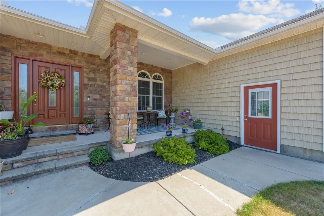10 Valle Drive, Batavia, New York 14020, Batavia, New York 14020, 4 Bedrooms Bedrooms, 10 Rooms Rooms,3 BathroomsBathrooms,Residential,For Sale,10 Valle Drive, Batavia, New York 14020,R1631299
