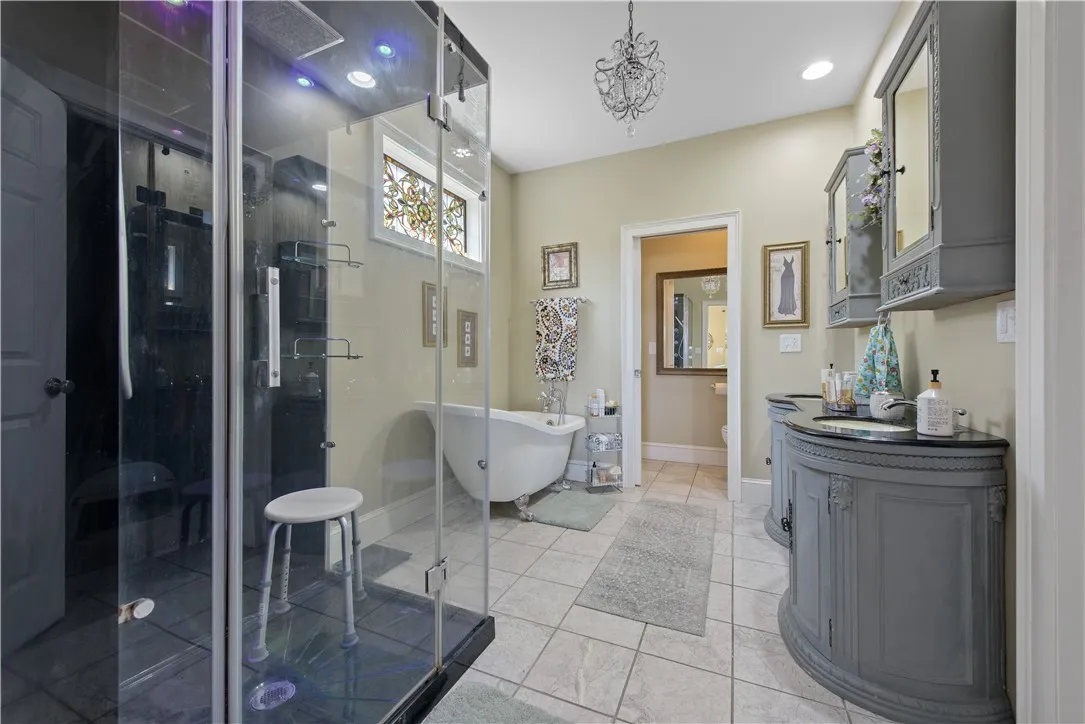 10 Valle Drive, Batavia, New York 14020, Batavia, New York 14020, 4 Bedrooms Bedrooms, 10 Rooms Rooms,3 BathroomsBathrooms,Residential,For Sale,10 Valle Drive, Batavia, New York 14020,R1631299