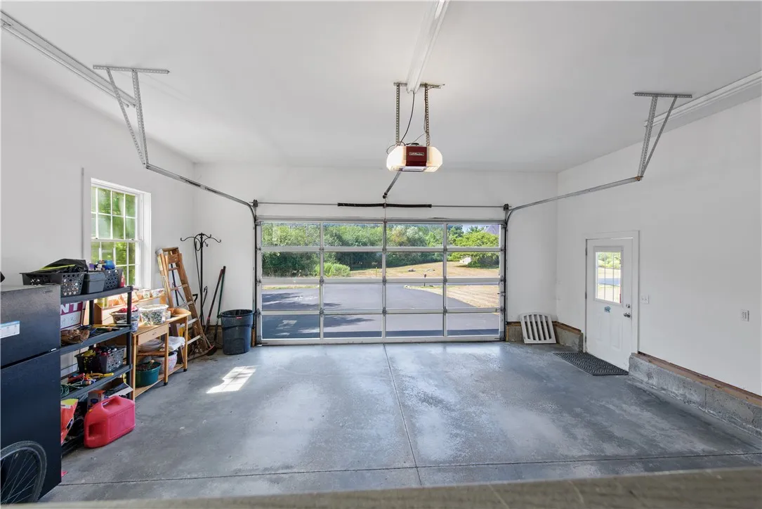 10 Valle Drive, Batavia, New York 14020, Batavia, New York 14020, 4 Bedrooms Bedrooms, 10 Rooms Rooms,3 BathroomsBathrooms,Residential,For Sale,10 Valle Drive, Batavia, New York 14020,R1631299