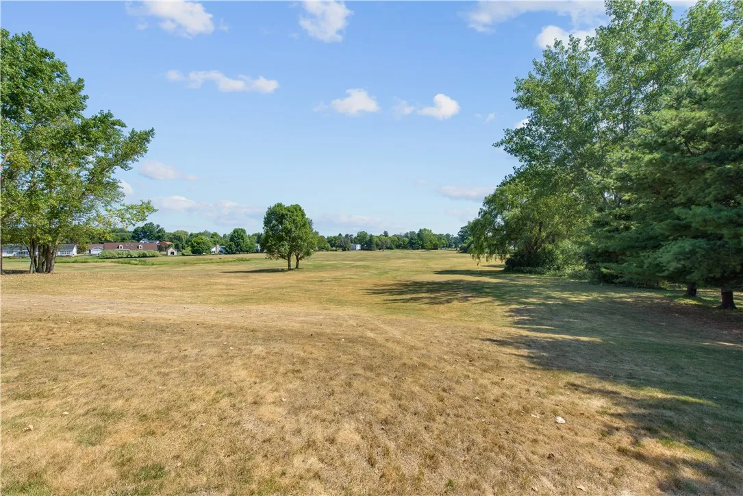 10 Valle Drive, Batavia, New York 14020, Batavia, New York 14020, 4 Bedrooms Bedrooms, 10 Rooms Rooms,3 BathroomsBathrooms,Residential,For Sale,10 Valle Drive, Batavia, New York 14020,R1631299