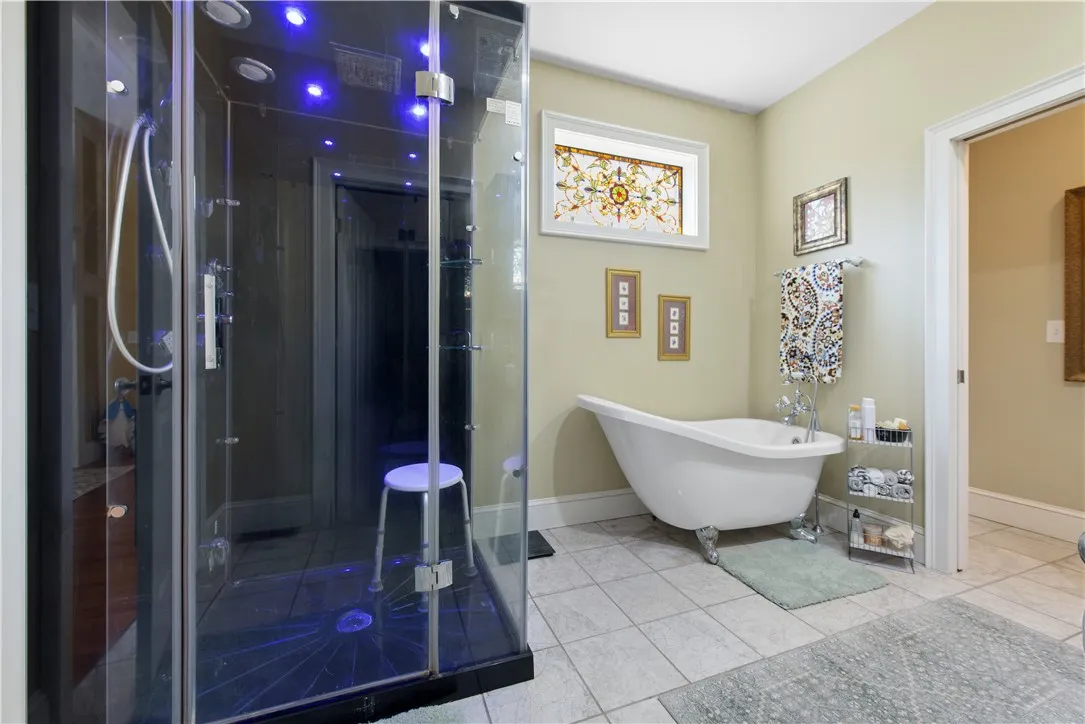 10 Valle Drive, Batavia, New York 14020, Batavia, New York 14020, 4 Bedrooms Bedrooms, 10 Rooms Rooms,3 BathroomsBathrooms,Residential,For Sale,10 Valle Drive, Batavia, New York 14020,R1631299