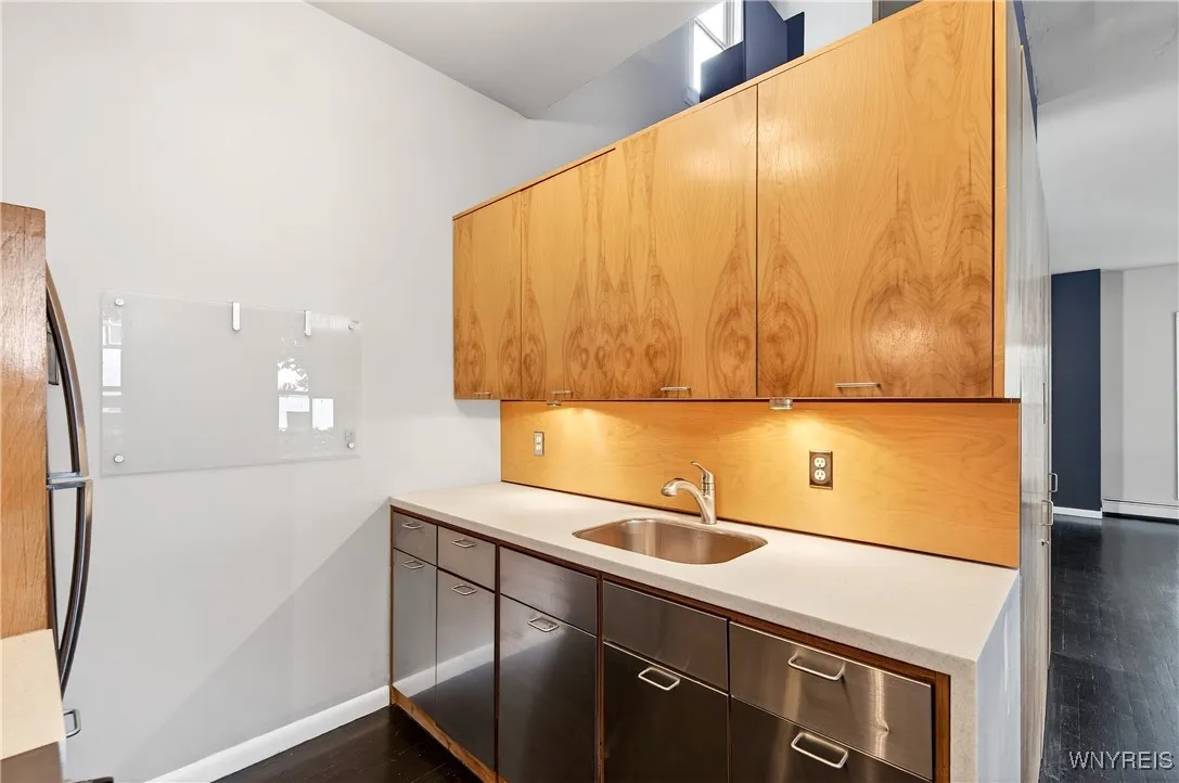 79 College Street, Buffalo, New York 14201, Buffalo, New York 14201, 2 Bedrooms Bedrooms, 5 Rooms Rooms,1 BathroomBathrooms,Residential,For Sale,79 College Street, Buffalo, New York 14201,B1632921