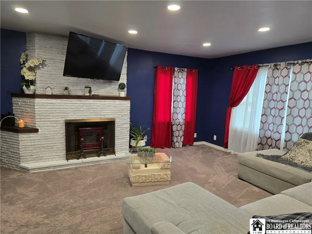 5 New York Avenue, Dunkirk, New York 14048, Dunkirk, New York 14048, 3 Bedrooms Bedrooms, 9 Rooms Rooms,1 BathroomBathrooms,Residential,For Sale,5 New York Avenue, Dunkirk, New York 14048,R1633016