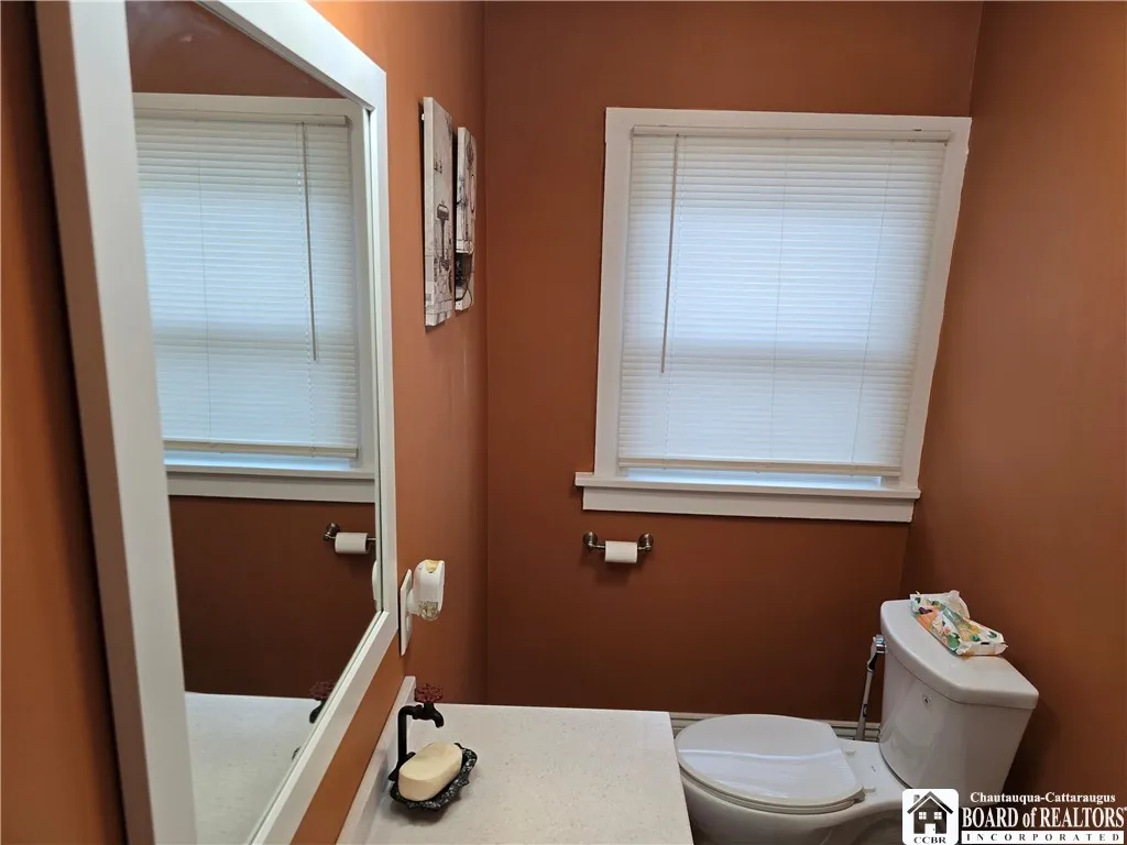 5 New York Avenue, Dunkirk, New York 14048, Dunkirk, New York 14048, 3 Bedrooms Bedrooms, 9 Rooms Rooms,1 BathroomBathrooms,Residential,For Sale,5 New York Avenue, Dunkirk, New York 14048,R1633016