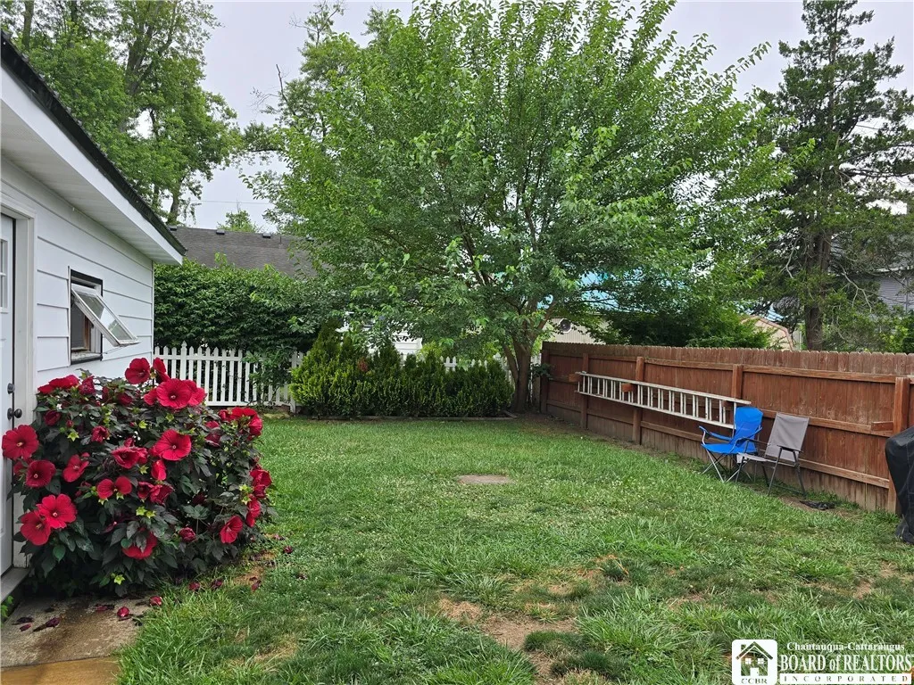 5 New York Avenue, Dunkirk, New York 14048, Dunkirk, New York 14048, 3 Bedrooms Bedrooms, 9 Rooms Rooms,1 BathroomBathrooms,Residential,For Sale,5 New York Avenue, Dunkirk, New York 14048,R1633016