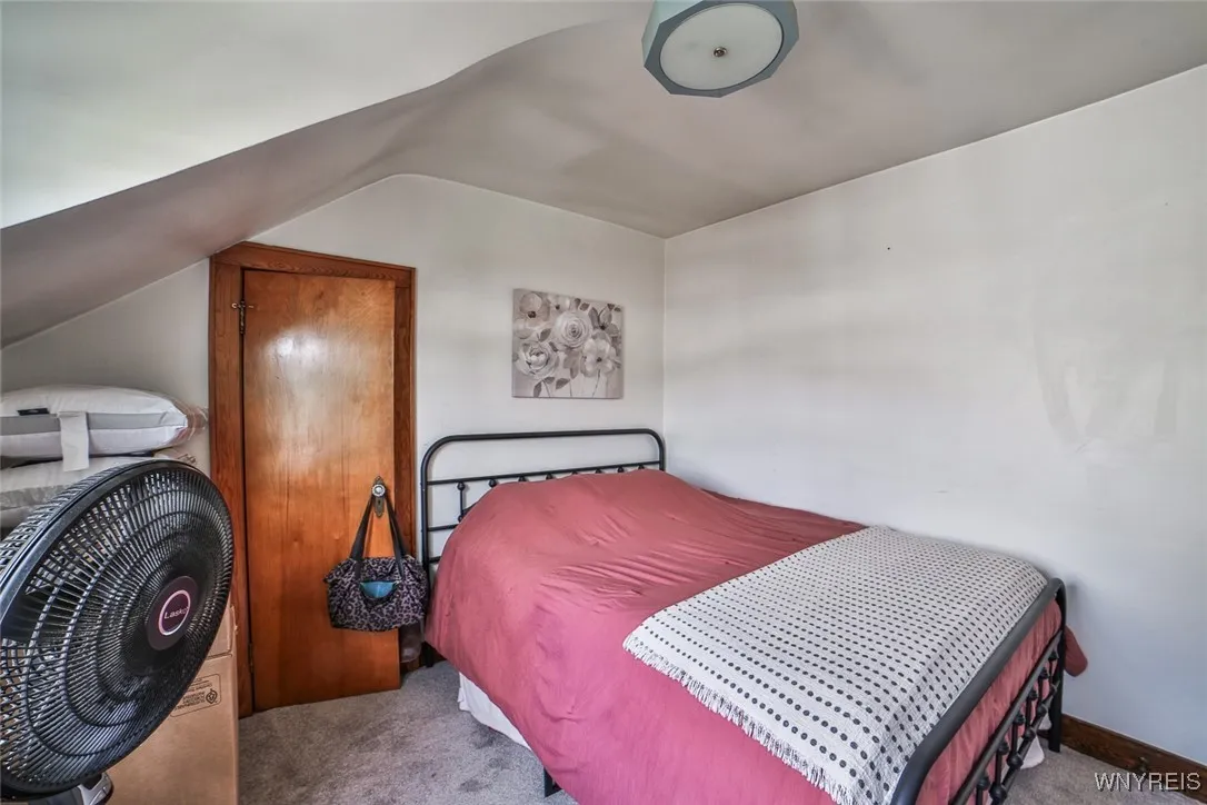 572 Beach Road, Cheektowaga, New York 14225, Cheektowaga, New York 14225, 4 Bedrooms Bedrooms, ,2 BathroomsBathrooms,Residential,For Sale,572 Beach Road, Cheektowaga, New York 14225,B1629462