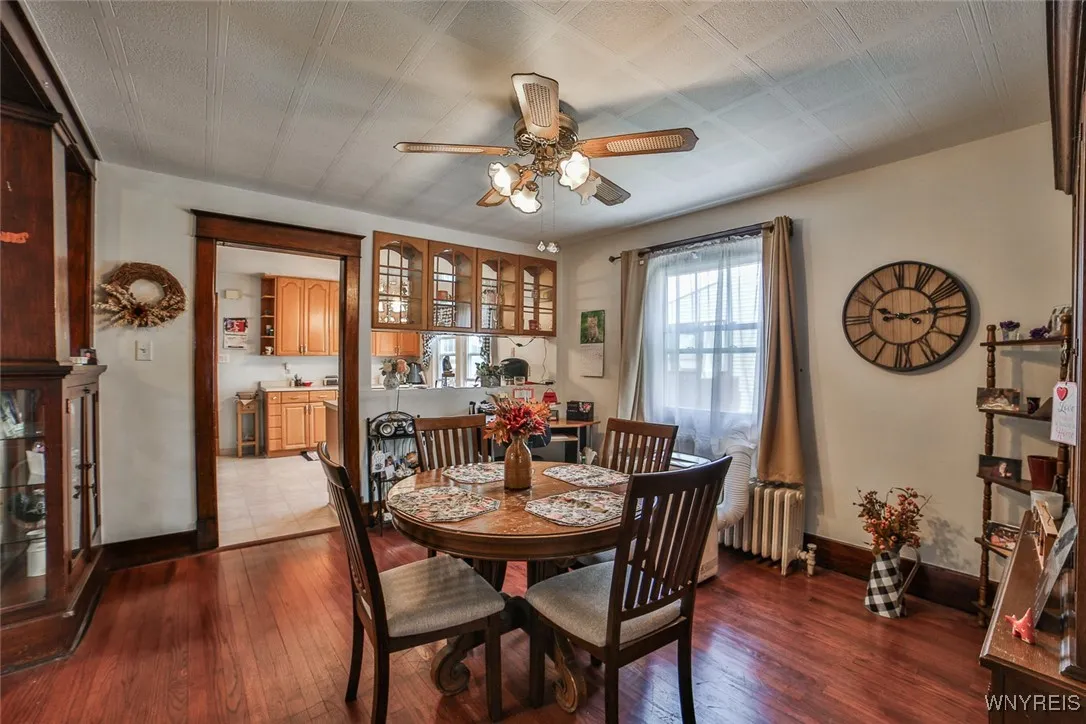 572 Beach Road, Cheektowaga, New York 14225, Cheektowaga, New York 14225, 4 Bedrooms Bedrooms, ,2 BathroomsBathrooms,Residential,For Sale,572 Beach Road, Cheektowaga, New York 14225,B1629462