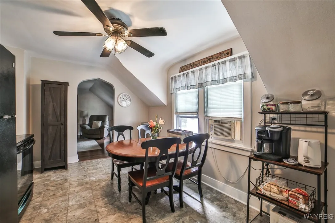 572 Beach Road, Cheektowaga, New York 14225, Cheektowaga, New York 14225, 4 Bedrooms Bedrooms, ,2 BathroomsBathrooms,Residential,For Sale,572 Beach Road, Cheektowaga, New York 14225,B1629462