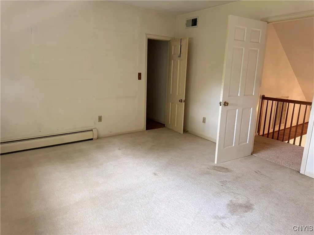 6 Hubbardton Road, New Hartford, New York 13413, New Hartford, New York 13413, 5 Bedrooms Bedrooms, 8 Rooms Rooms,3 BathroomsBathrooms,Residential,For Sale,6 Hubbardton Road, New Hartford, New York 13413,S1633391